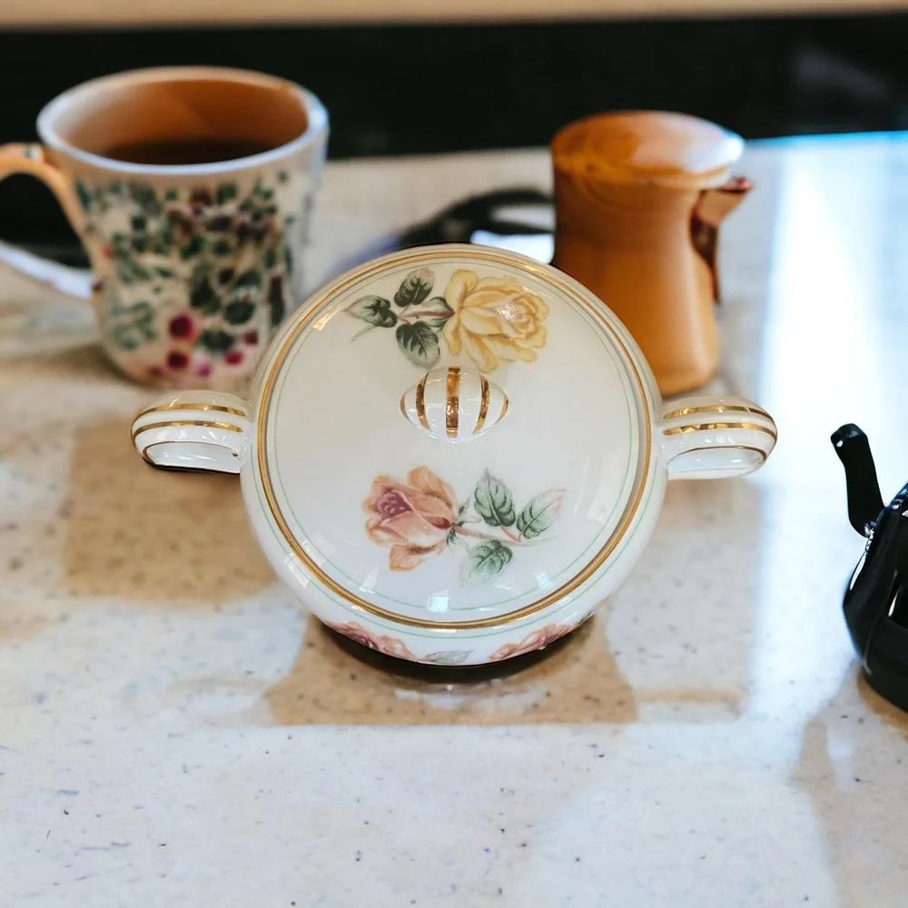 Vintage Narumi Kent China Trio Pattern Covered Sugar Bowl with Lid Gold Trim